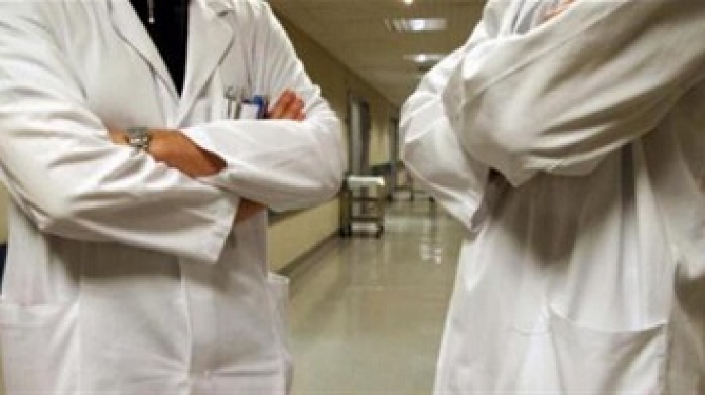 L'Azienda Ospedaliera Vanvitelli assume 100 collaboratori professionali sanitari: ecco il bando